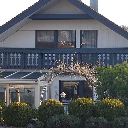 Ferienwohnungen Lilie Und Dahlie Münsingen Exterior foto