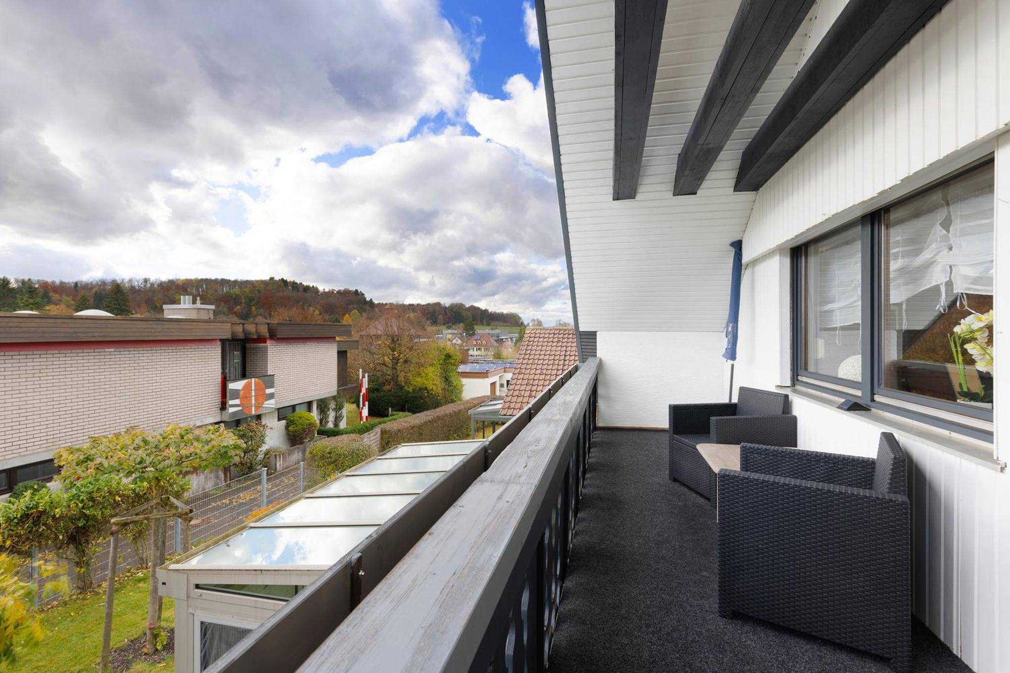 Ferienwohnungen Lilie Und Dahlie Münsingen Exterior foto